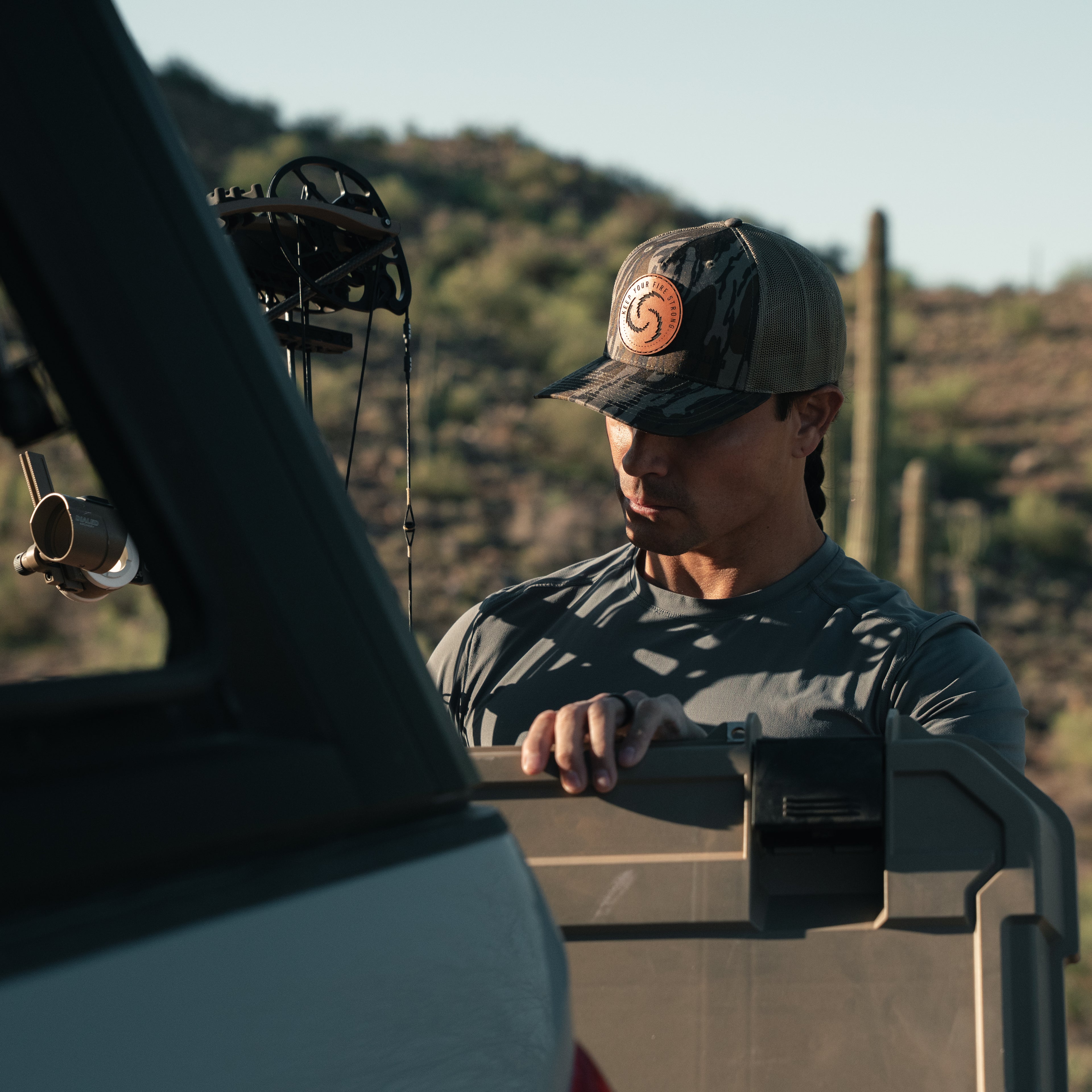 KEEP YOUR FIRE STRONG Snapback in Mossy Oak / Bottomland