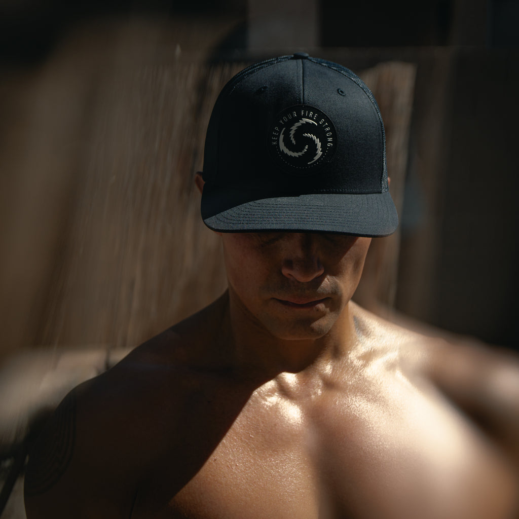 KEEP YOUR FIRE STRONG Snapback - Black
