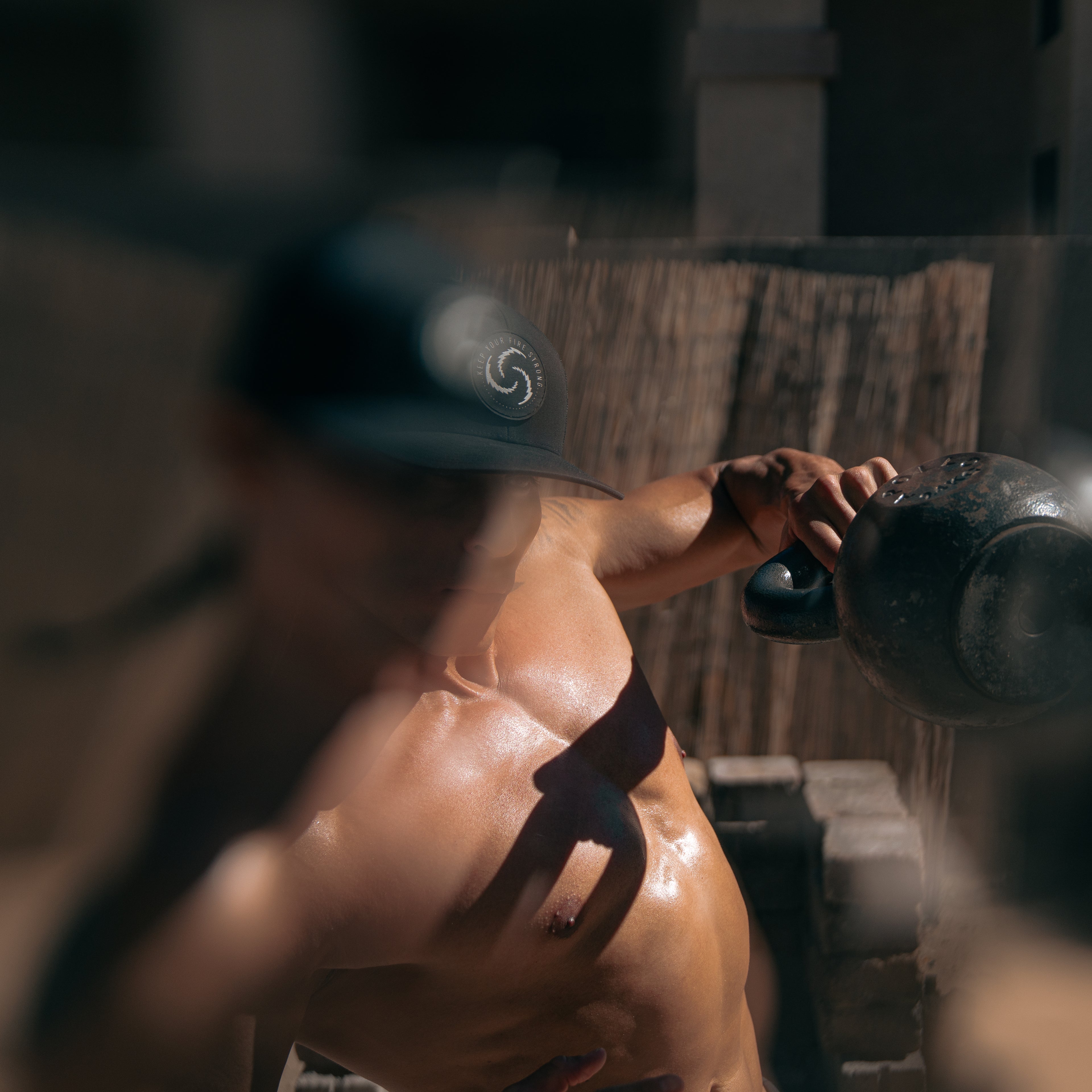 KEEP YOUR FIRE STRONG Snapback - Black